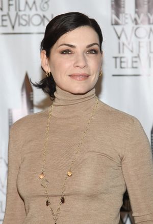 Julianna Margulies @ BroadwayWorld Julianna Margulies Photo