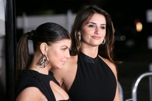Stacy "Fergie" Ferguson and Penelope Cruz  Photo