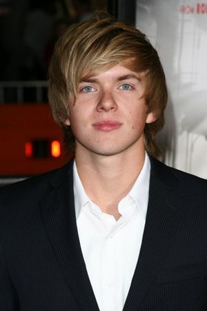  Chris Brochu  Photo