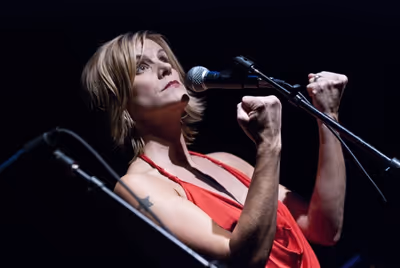  Jenn Colella Photo