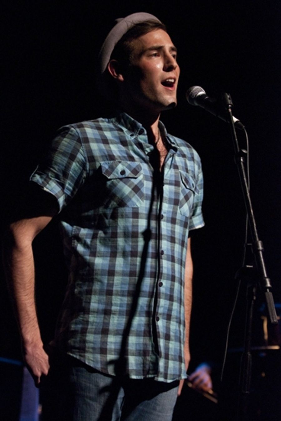 Photo Coverage: 'Broadway Sings For Outreach' Holiday Concert Image