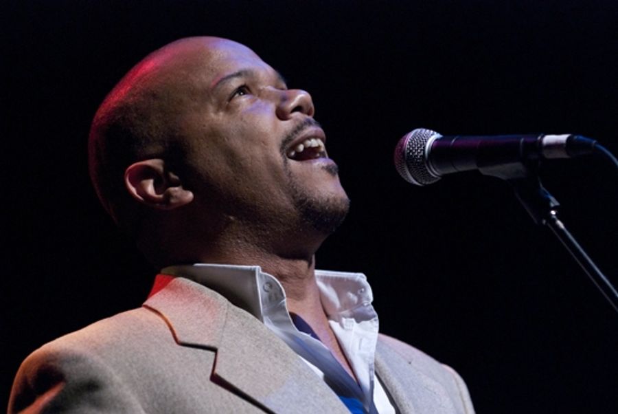 Photo Coverage: 'Broadway Sings For Outreach' Holiday Concert Image