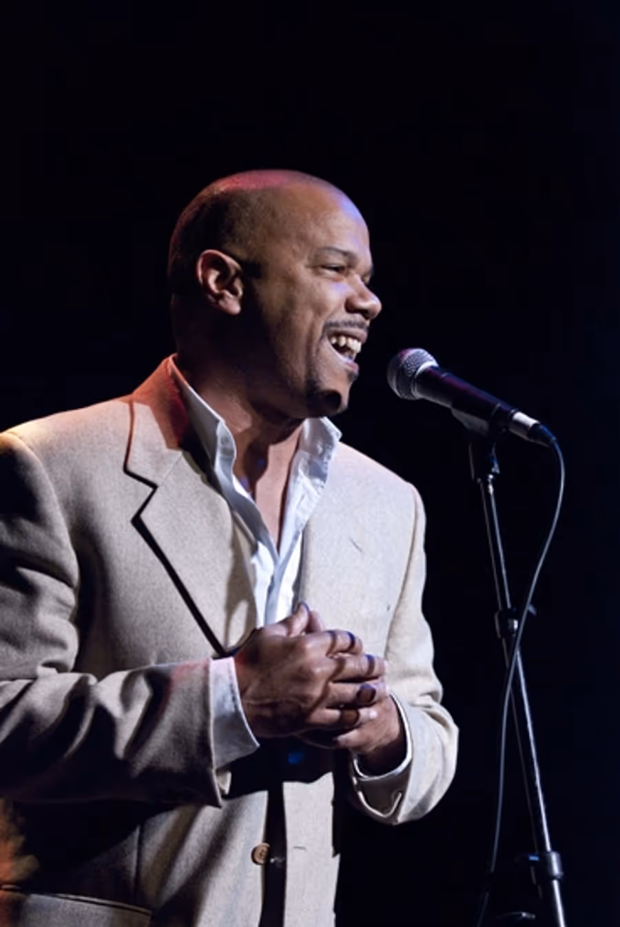 Photo Coverage: 'Broadway Sings For Outreach' Holiday Concert Image