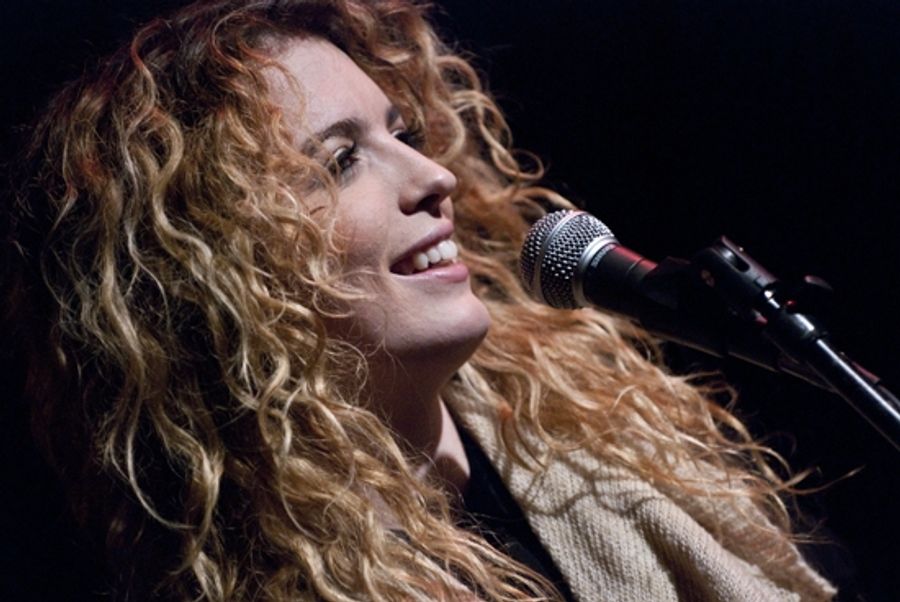 Photo Coverage: 'Broadway Sings For Outreach' Holiday Concert Image