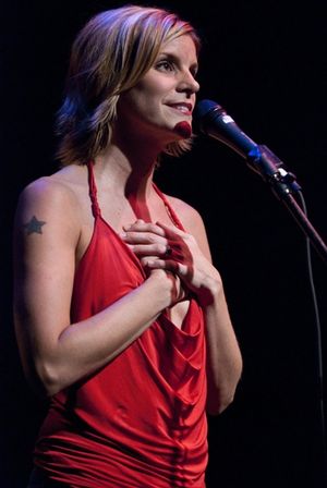 Jenn Colella Photo