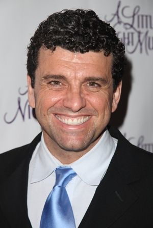 Bradley Dean @ BroadwayWorld Bradley Dean Photo