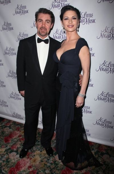  Alexander Hanson & Catherine Zeta-Jones Photo