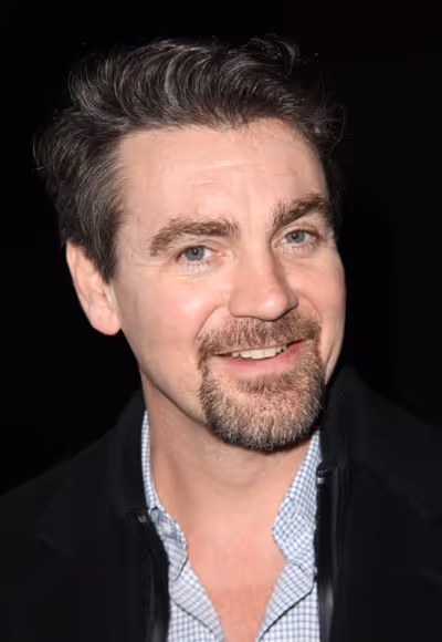 Alexander Hanson Photo