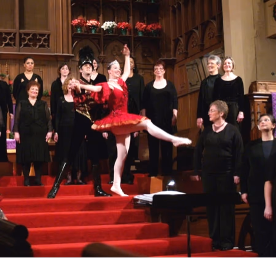 Photo Flash: Vox Femina Gets Their Yule On Image