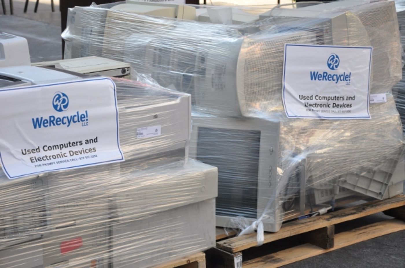 Photo Coverage: Broadway Green Alliance E-Waste Collection Photo Coverage: Broadway Green Alliance E-Waste Collection Image