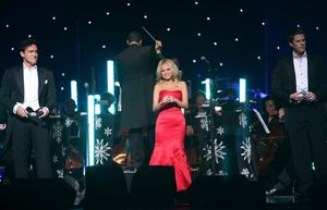 Carlos Marin, Kristin Chenoweth and David Miller @ BroadwayWorld Carlos Marin, Kristin Chenoweth and David Miller Photo