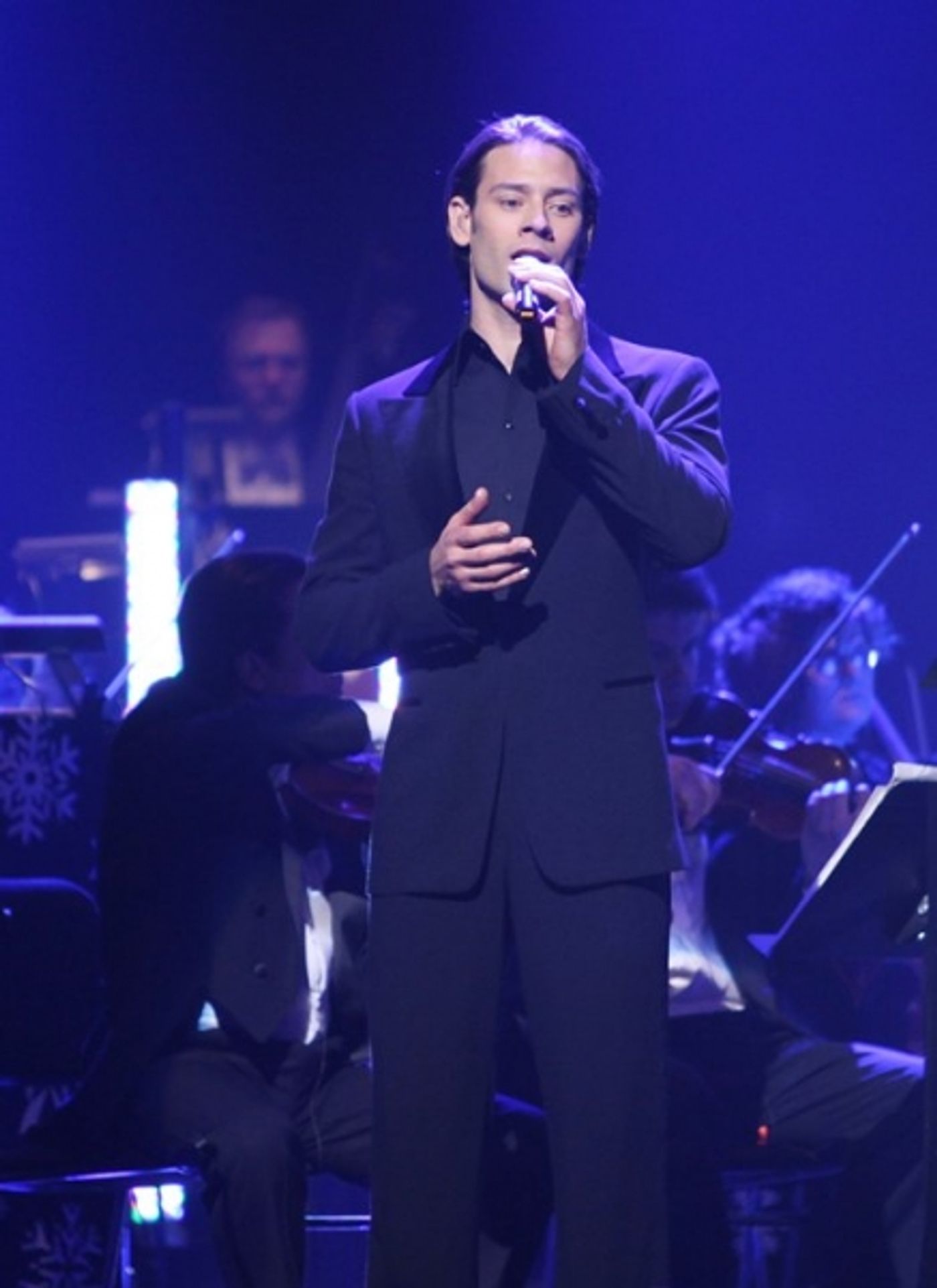 Exclusive Performance Coverage: Il Divo & Kristin Chenoweth Holiday Concert Exclusive Performance Coverage: Il Divo & Kristin Chenoweth Holiday Concert Image