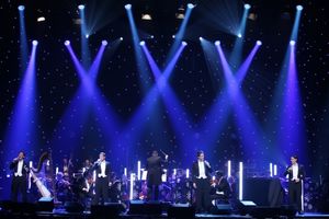 David Miller, Sebastien Izambard, Carlos Marin, Urs Buhler
@ BroadwayWorld David Miller, Sebastien Izambard, Carlos Marin, Urs Buhler
Photo