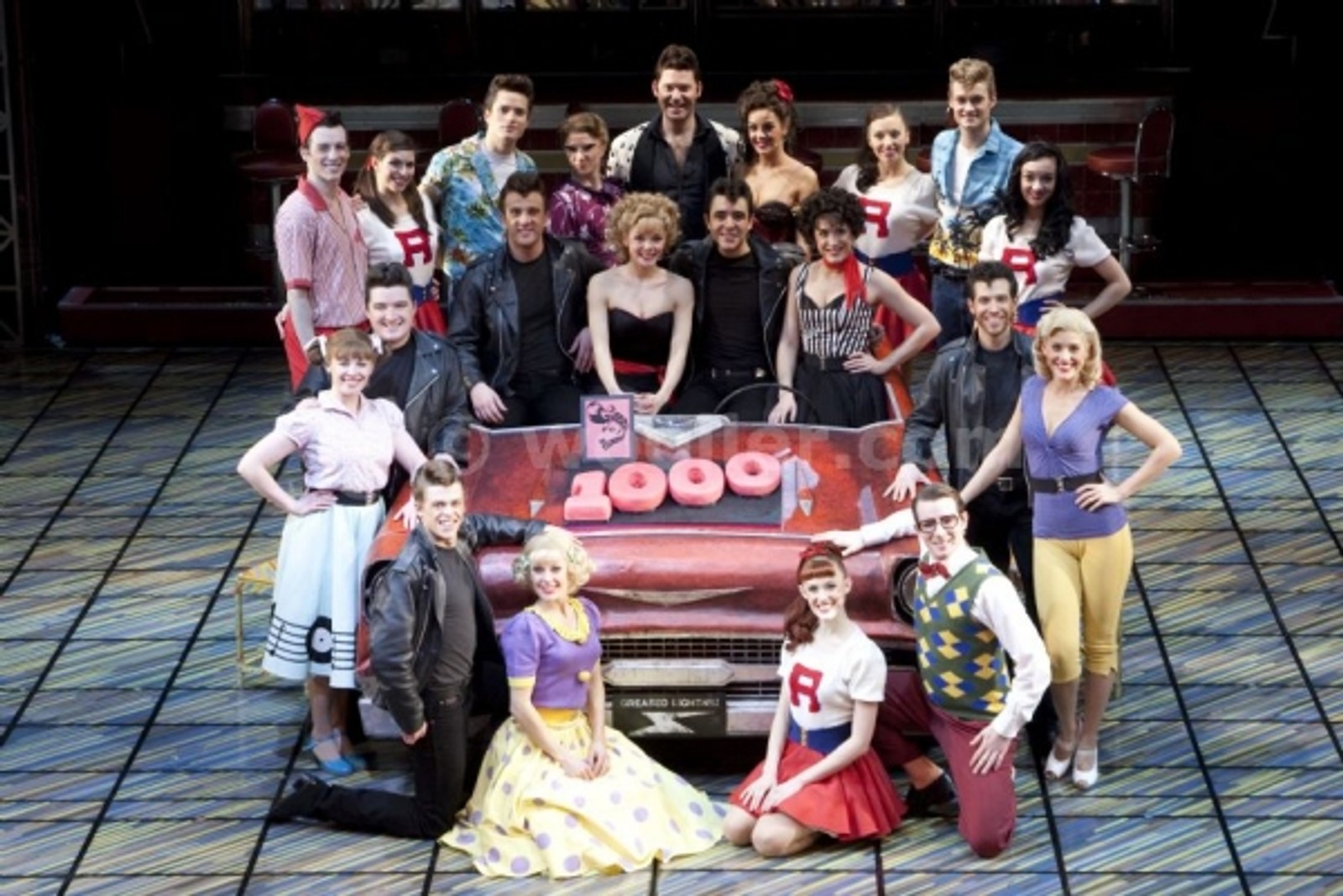 Photo Flash: GREASE Celebrates 1000th Performance In London — photo 2 of 3