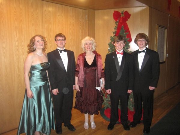 Photo Flash: Dicapo Children's Chorus Perform Sold-Out Shows at Dicapo Opera Theatre  Image