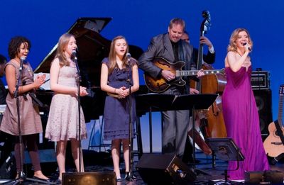Sage Vouse, Emma Charleston Ruchefsky and Bailey Claffley, Boyd Gaines, Rondi Charles Photo