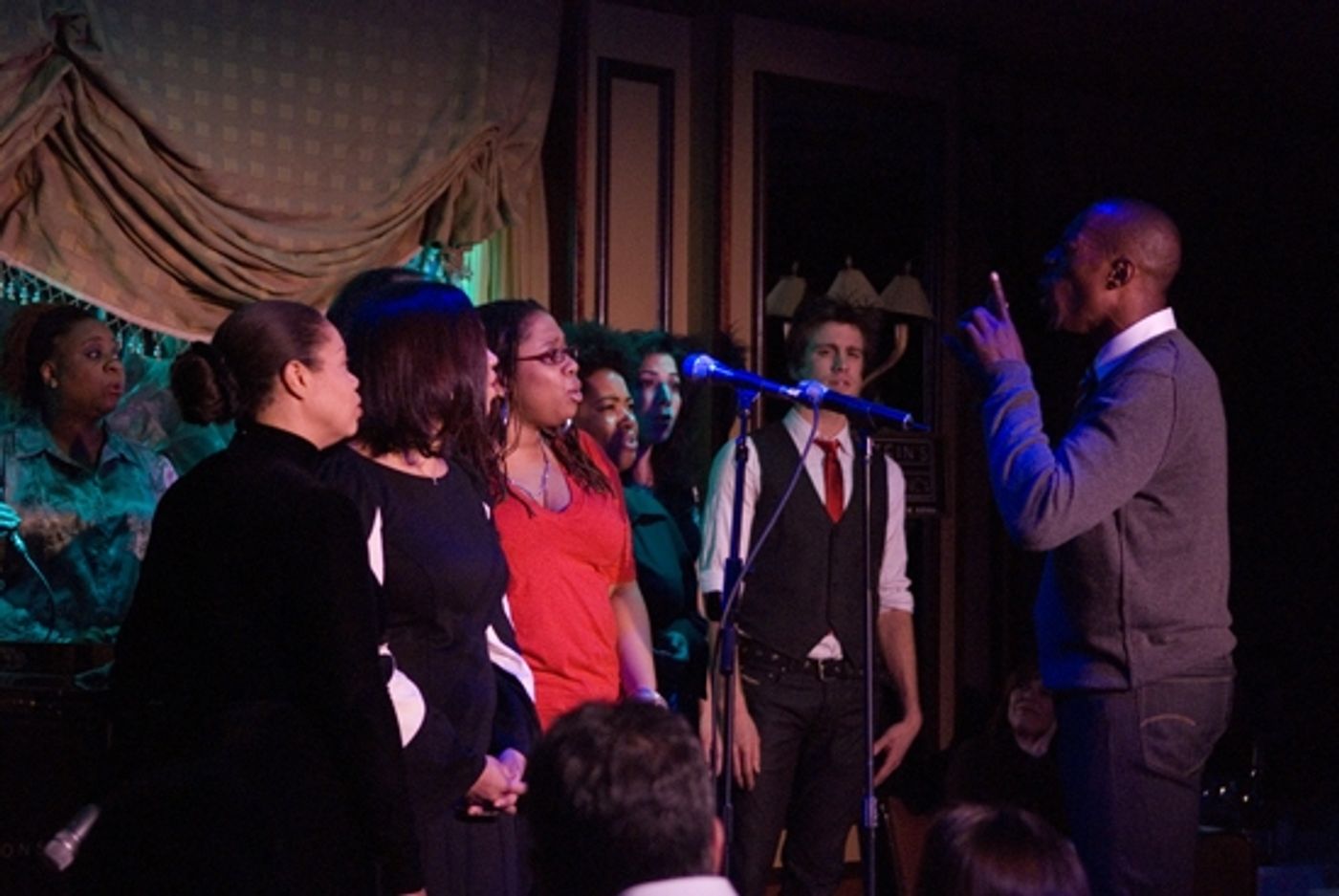 Photos: Mraz & More Sing for True Colors  Image