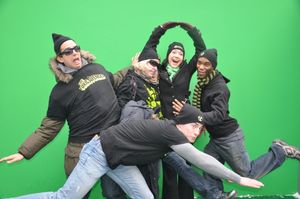 Nancy Opel, Nick Cordero, Demond Green, Diana DeGarmo, Jonathan Root in front of the green screen
@ BroadwayWorld Nancy Opel, Nick Cordero, Demond Green, Diana DeGarmo, Jonathan Root in front of the Photo