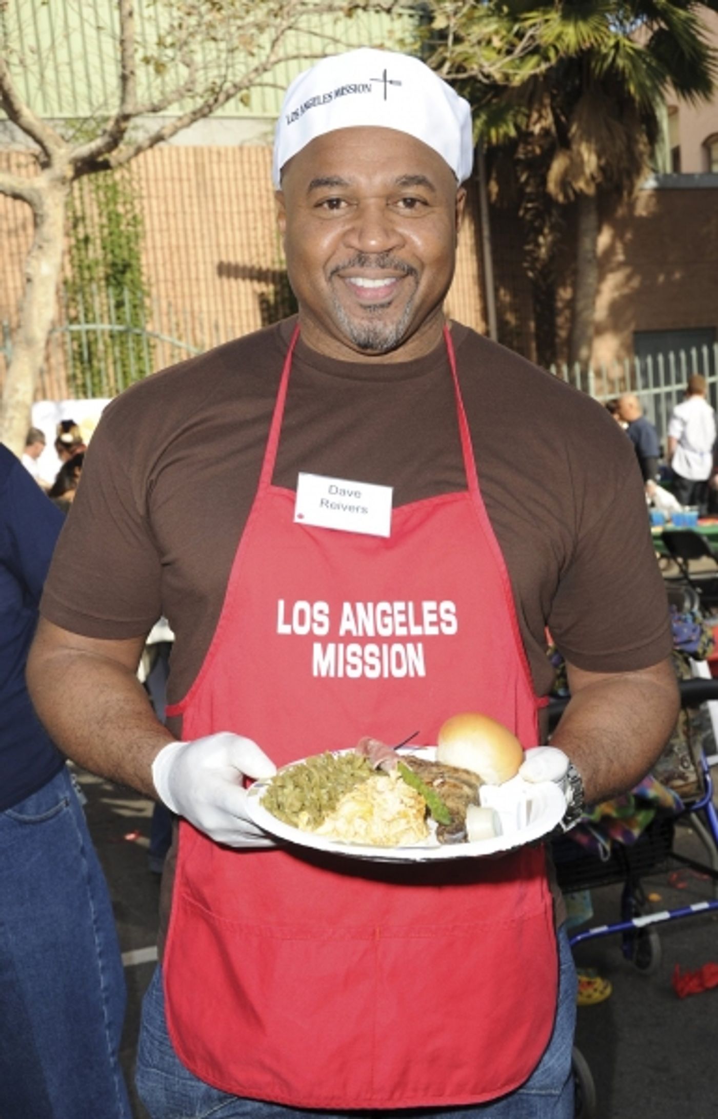 Photo Coverage: Corbin Bleu & More Spend Christmas Eve at the L.A. Mission Photo Coverage: Corbin Bleu & More Spend Christmas Eve at the L.A. Mission Image