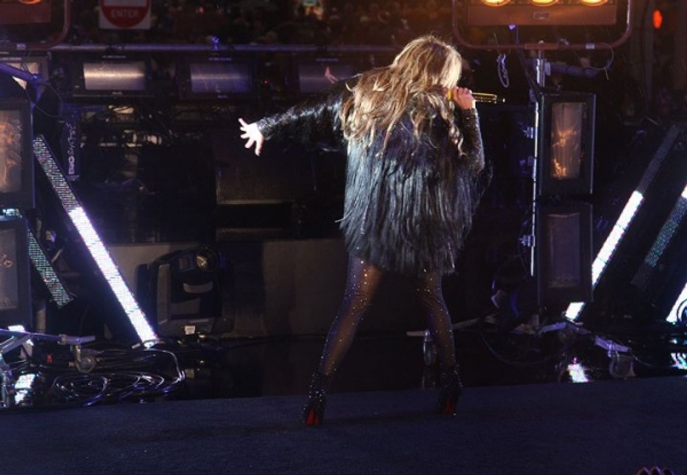 Photo Coverage: HAIR Cast & More Perform at New Year's Eve in NYC!  Image