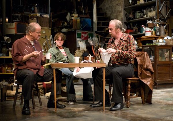 Photo Flash: Steppenwolf Theatre's AMERICAN BUFFALO Now Playing Thru February 14  Image