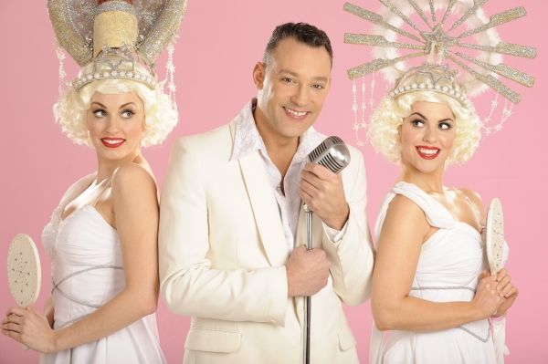 Toby Anstis Photo