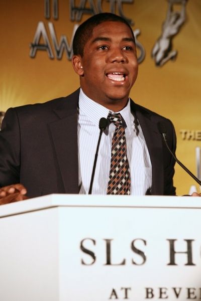  Chris Massey  Photo