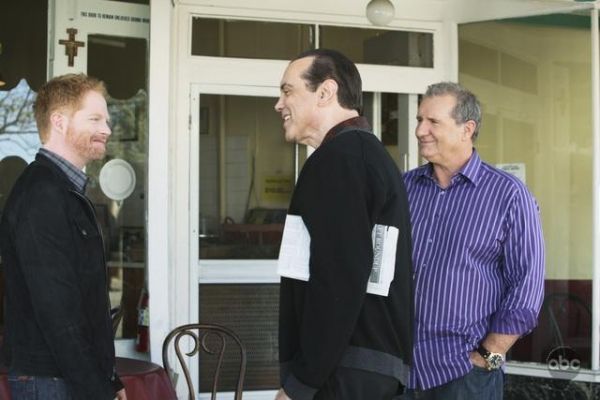 Jesse Tyler Ferguson, Chazz Palminteri, and Ed O'Neill Photo