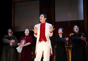 (DetrÃ¡s, I-D) Frank Capdel, Bealia Guerra, Muntsa Rius and FerrÃ¡n Frauca. Delan Photo