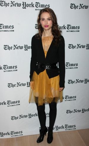 Natalie Portman
@ BroadwayWorld Natalie Portman
Photo