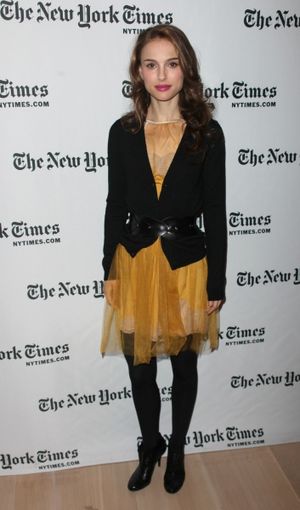 Natalie Portman
@ BroadwayWorld Natalie Portman
Photo