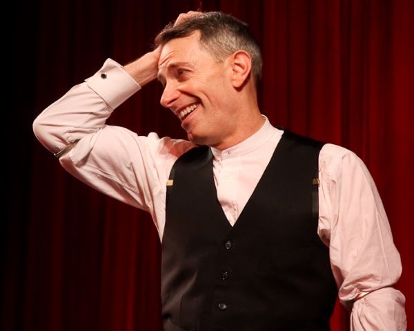Photo Coverage: THE 39 STEPS Ends Broadway Run; Currently on Tour — photo 8 of 33