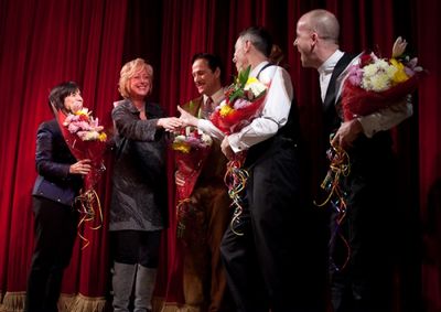 Producer Harriet Newman Leve, director Maria Aitken, Sean Mahon, Arnie Burton, and Je Photo