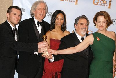 Sam Worthington, Director James Cameron, actress Zoe Saldana, producer Jon Landau and Photo