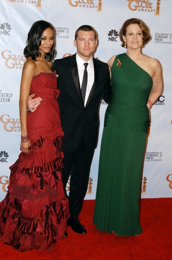  Zoe Saldana, actor Sam Worthington and actress Sigourney Weaver  Photo