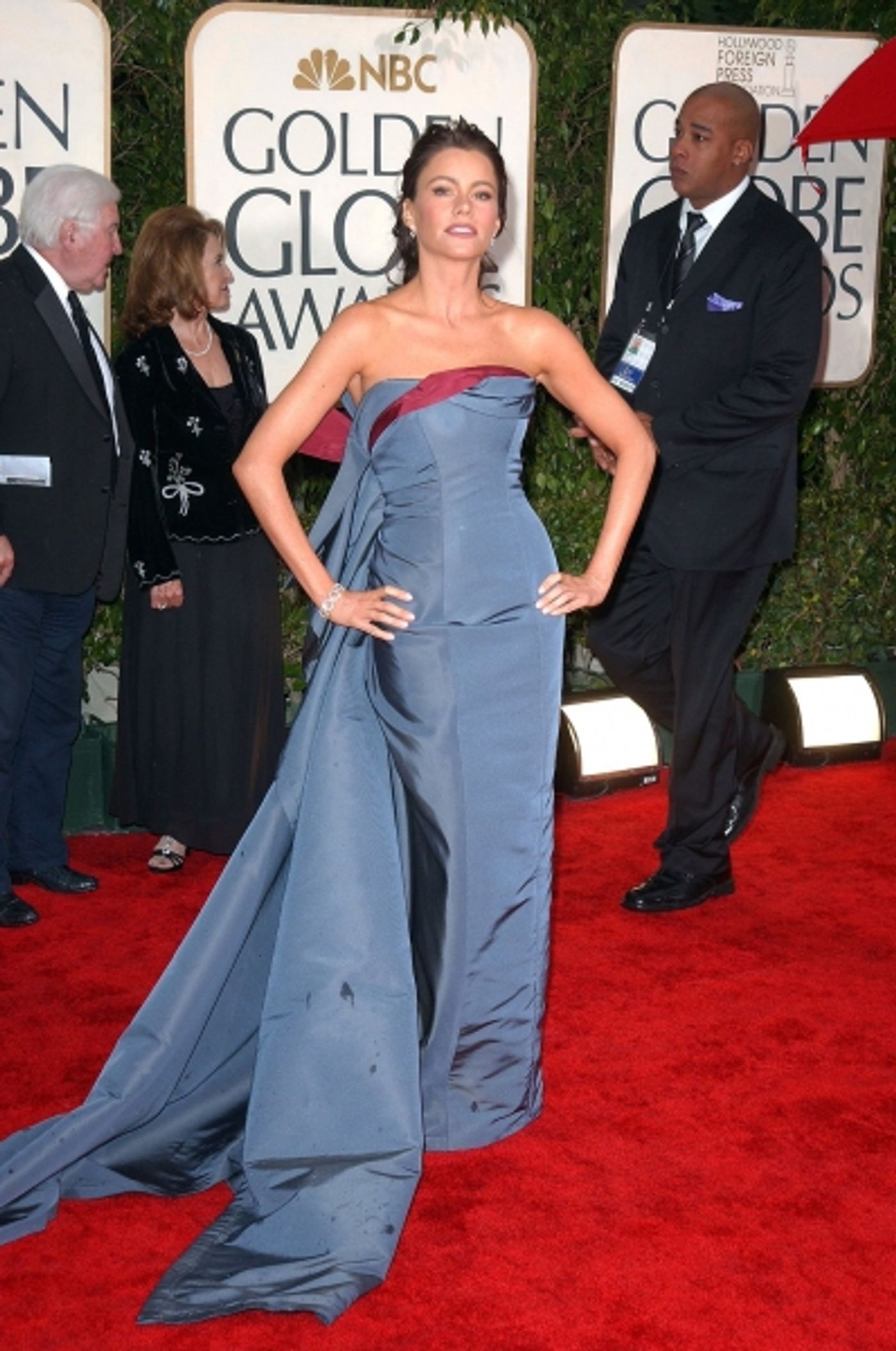 Photo Coverage: Golden Globe Awards Arrivals Part 1  Image