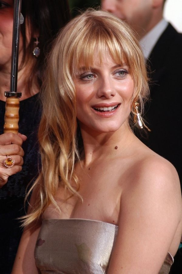  Melanie Laurent  Photo