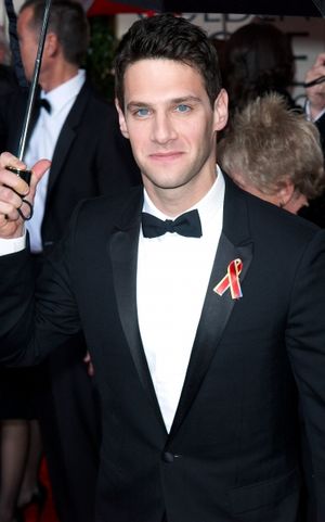 Justin Bartha Photo