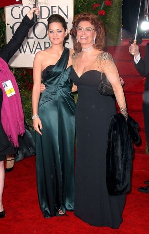  Marion Cotillard and Sophia Loren Photo