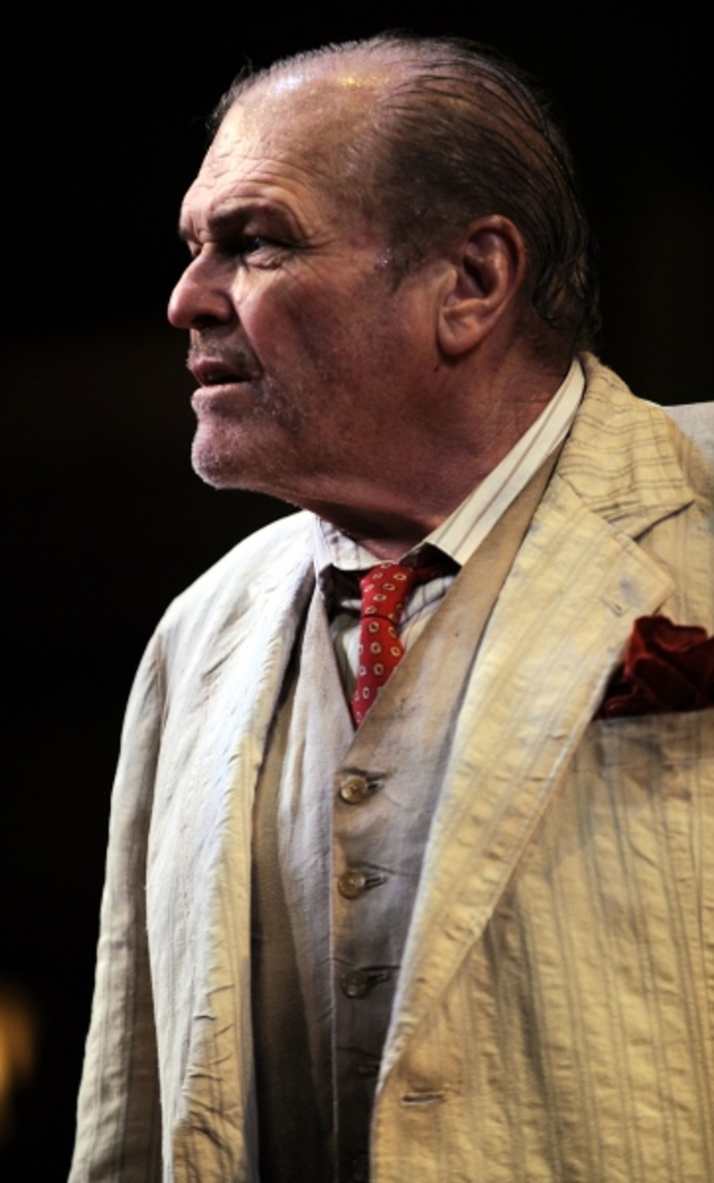 Photo Flash: Goodman Theatre Presents HUGHIE/KRAPP'S LAST TAPE  Image