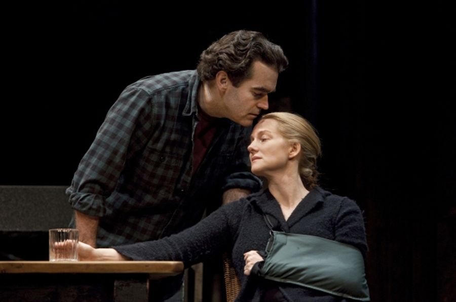Photo Flash: TIME STANDS STILL Closes Tonight Image