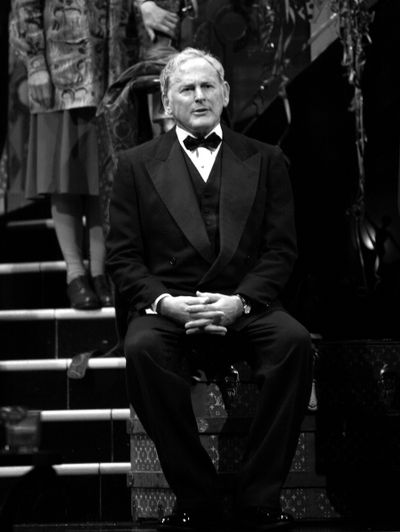 Victor Garber
 Photo