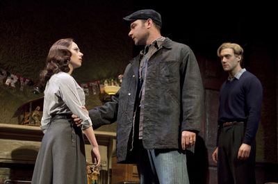 Scarlett Johansson, Liev Schreiber and Morgan Spector Photo