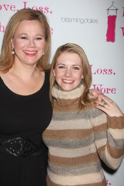 Photo Coverage: LOVE, LOSS AND WHAT I WORE Welcomes New Cast Rhea, Gleason, Garofalo, Kane & Raphael Photo Coverage: LOVE, LOSS AND WHAT I WORE Welcomes New Cast Rhea, Gleason, Garofalo, Kane & Raphael Image