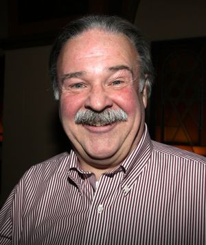 Fred Applegate Photo