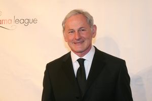 Victor Garber Photo