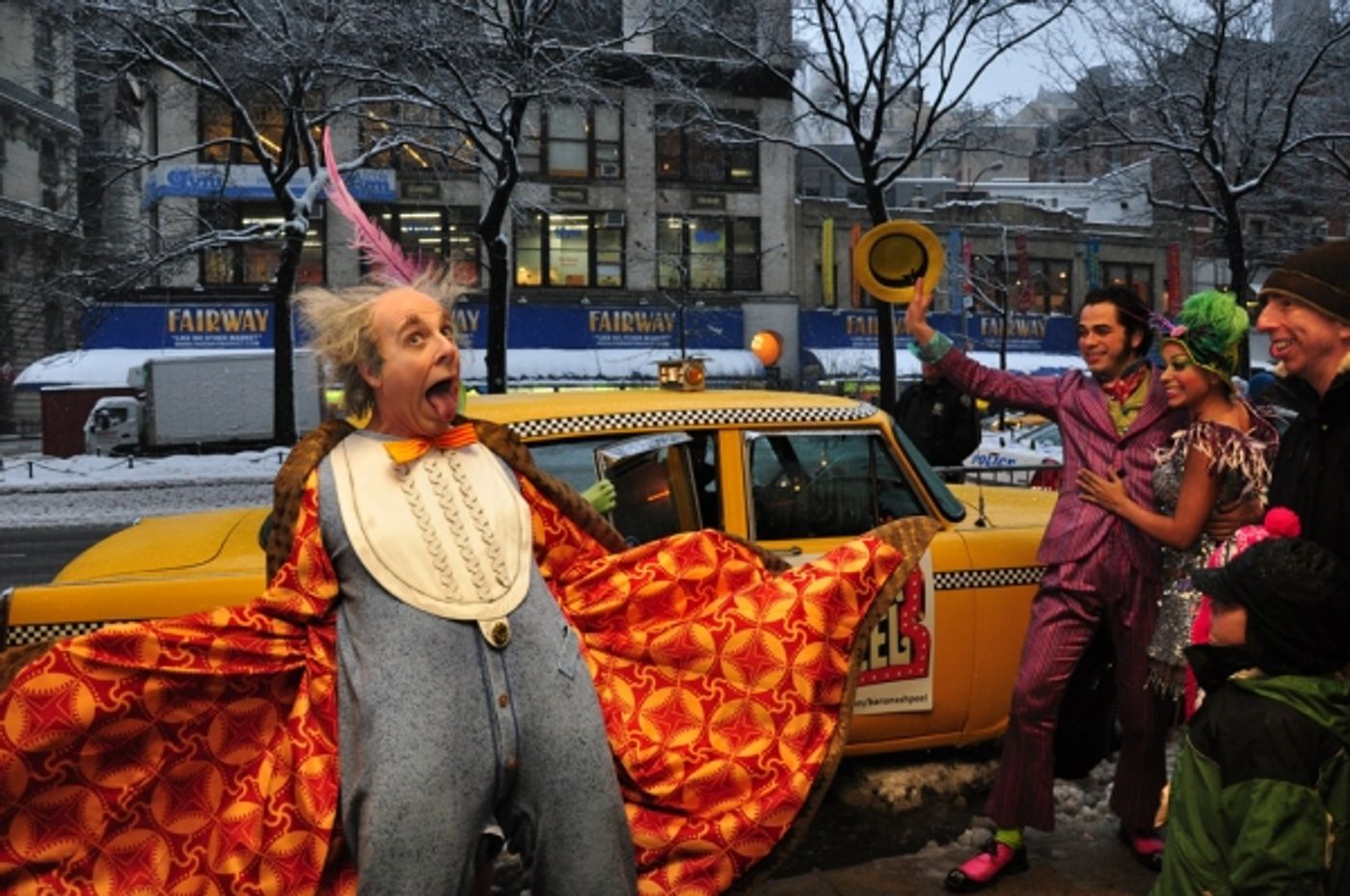 Photo Coverage: Beacon Theatre Welcomes Cirque Du Soleil's BANANA SHPEEL  Image