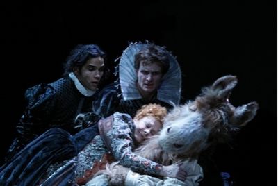 Reece Ritchie, Charles Edwards, Judi Dench and Oliver Chris Photo