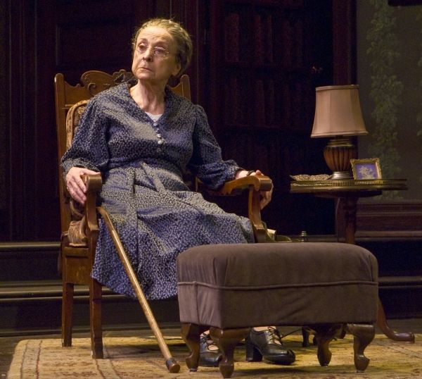 Photo Coverage: Production Photos of Paper Mills' LOST IN YONKERS  Image