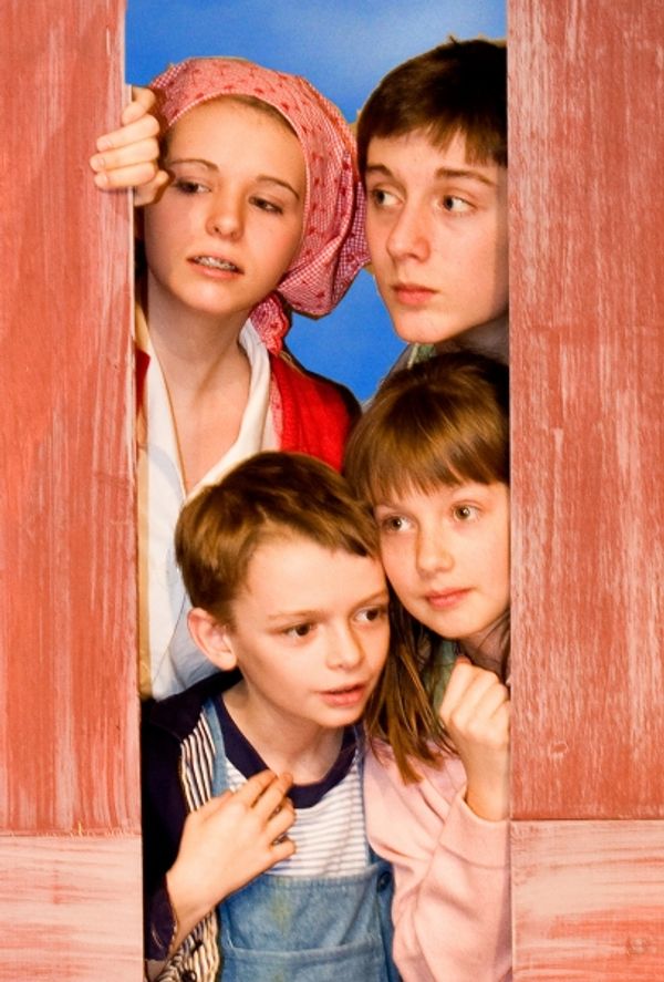 Darby Elliott, Sam Bates-Norum, Emily Frett and Jones Pfeifer Photo